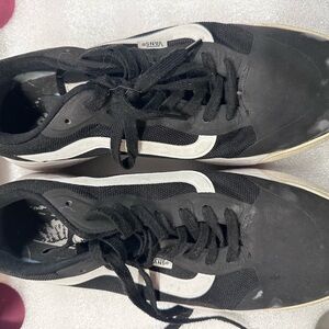 Vans Men's Classic Black and White Sneakers